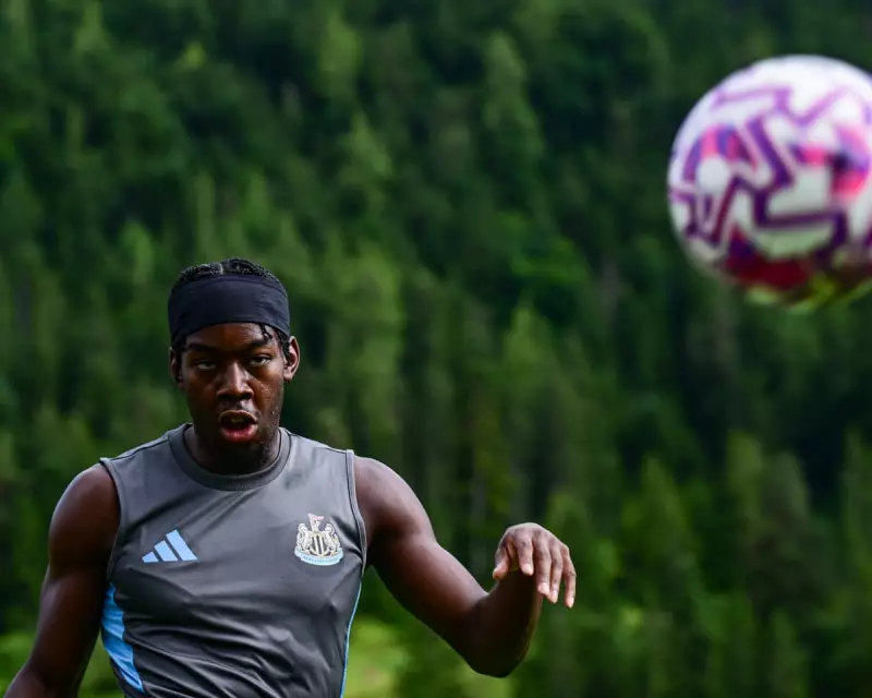 Anthony Elanga Excited for Newcastle Challenge but Silent on Alexander Isak's Future