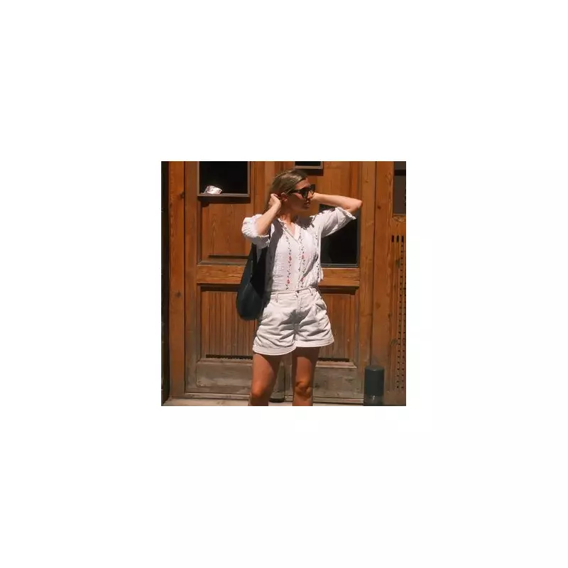 Best SPF50 Suncreams That Won't Stain White Clothes – Top Picks for Summer 2024