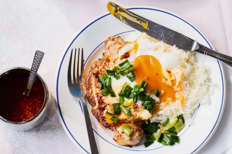 Crispy Pork Chop Rice with Fried Egg & Spring Onion Sauce: A Comforting Classic