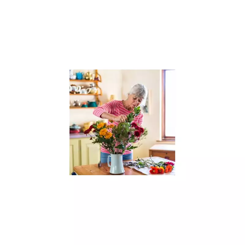 Genius Flower Cutting Trick to Keep Your Blooms Fresh for Weeks