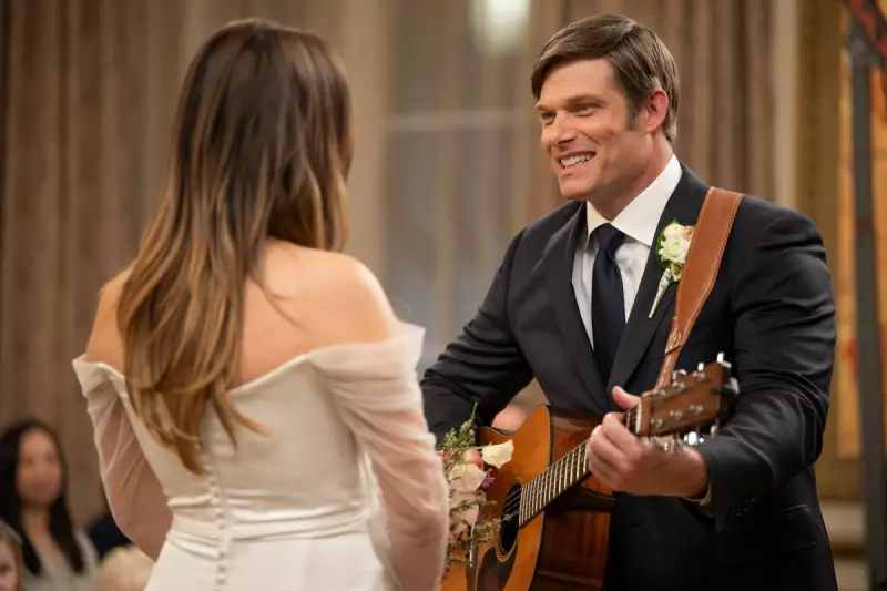 Grey's Anatomy Season 22: Chris Carmack's Shocking Exit & What's Next for the Hit Medical Drama