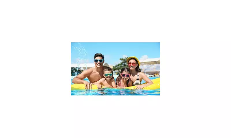 Holidaymakers Beware: These Two Swimsuit Colours Could Put You in Danger