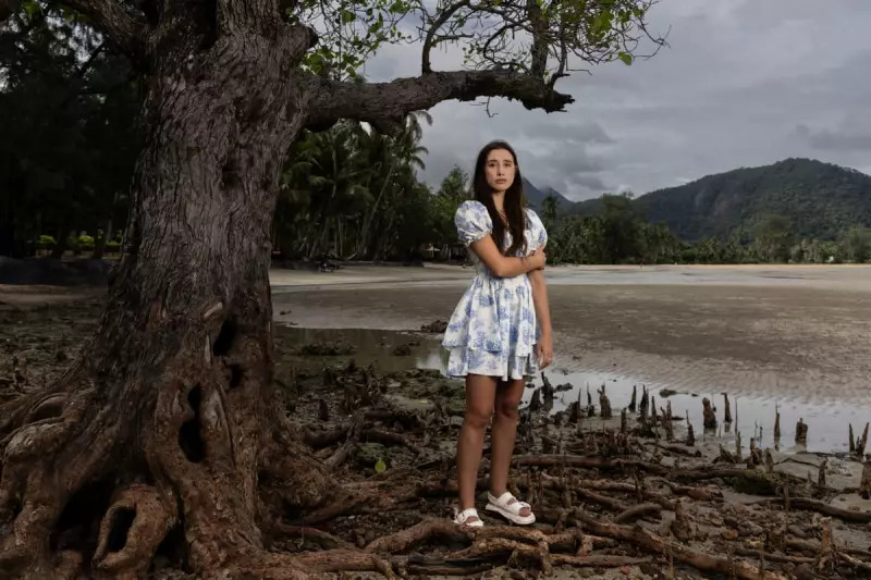 Hotel Horror: The Terrifying Moment a Guest Found a Stranger Hiding Under Their Bed