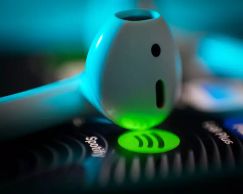 I Ditched Spotify for a Month – Here’s How Algorithms Narrowed My Music Taste