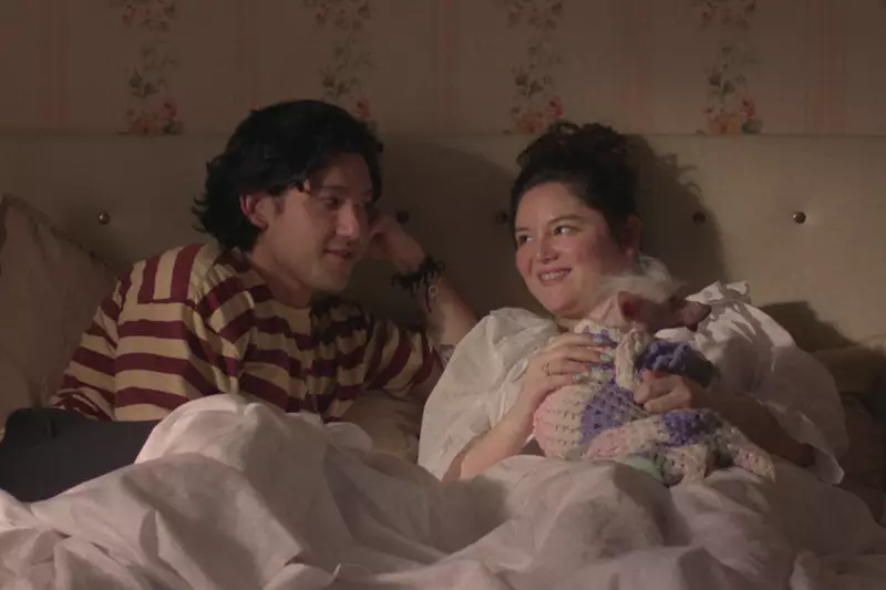 Lena Dunham and Will Sharpe Discuss the Dark Side of Binge-Watching in New Netflix Series