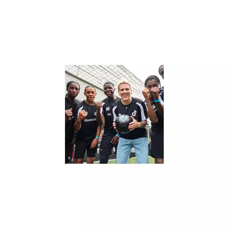 Lioness Star Millie Bright Shares Football Wisdom with Youngsters in Heartwarming Session