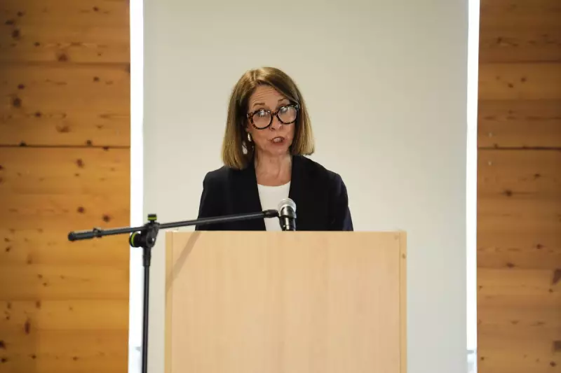 Liz Kendall Urges DWP to Address Employment Disparities for Pakistani and Bangladeshi Women