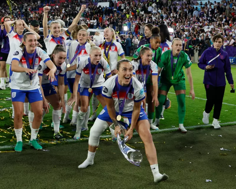 Lucy Bronze Suffers Fractured Tibia in England's Euro 2025 Win – Key Player Out