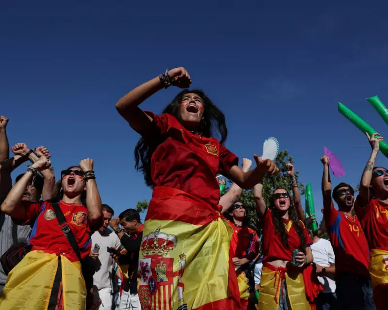 Madridistas Brave Scorching Heat to Cheer La Roja Despite Defeat