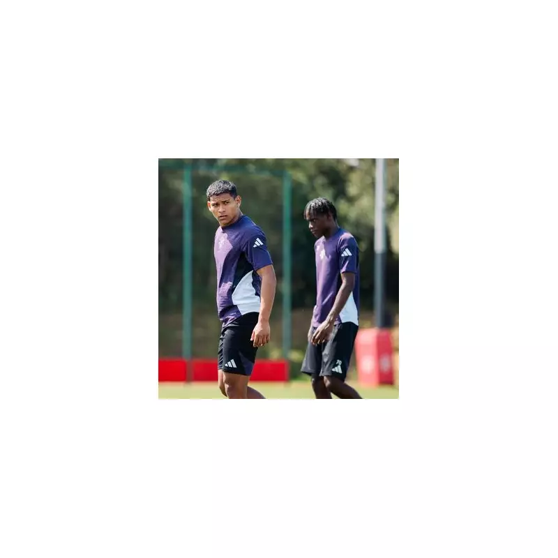 Man Utd's Rising Star Leon Amass Set for First-Team Breakthrough After Pre-Season Heroics