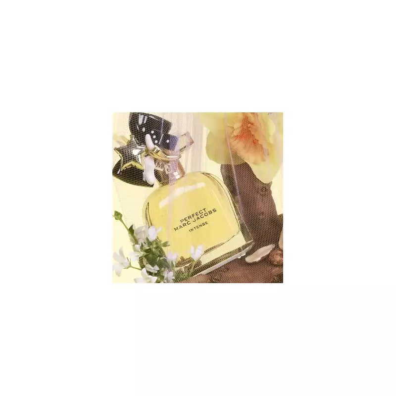 Marc Jacobs' New Perfume: A Whiff of Luxury That's Taking the UK by Storm