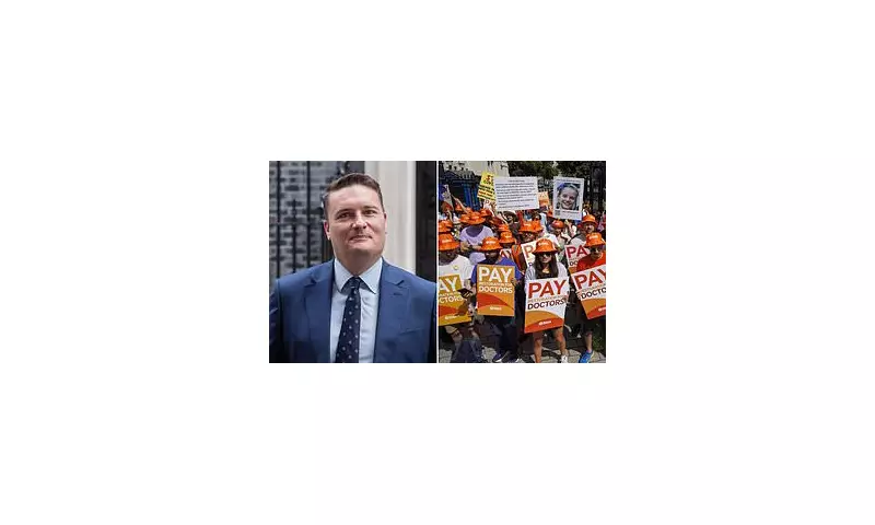 Militant Doctors' Union Vows to 'Fight' Wes Streeting Over NHS Strikes