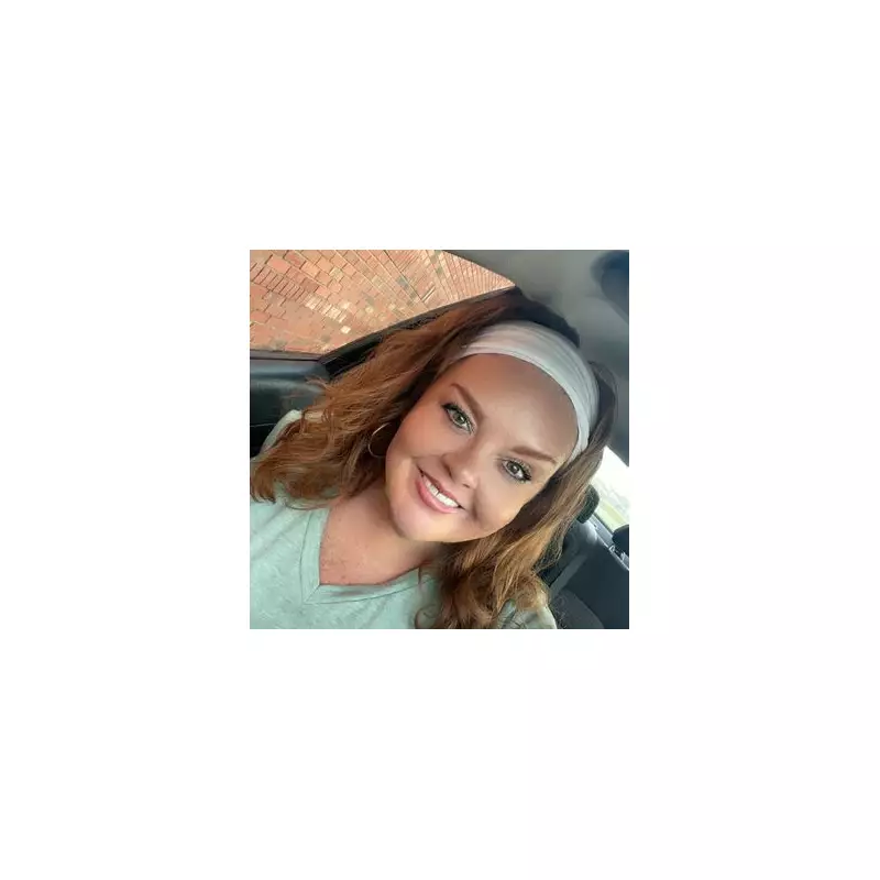 Mum's Temu Bookshelf Nightmare: 'I Can't Stop Laughing at What Arrived!'