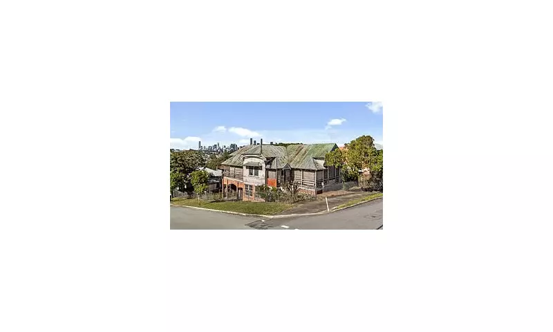 Paddington's Perrott Street House: A Stunning £3.5M Property with a Colourful Past