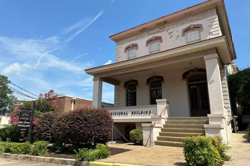 Republican Lawmaker Arrested in West Virginia on Charges of Assaulting Police During Capitol Riot