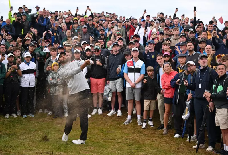 Scottie Scheffler Holds Slim One-Shot Lead at The Open as Matt Fitzpatrick Lurks