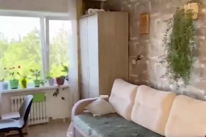 Shocking Moment: Russian Beachgoers Flee as Earthquake Triggers Tsunami Scare