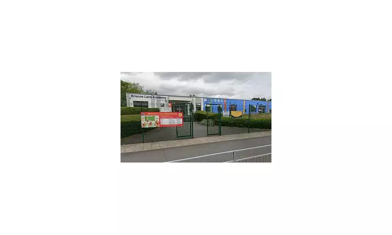 Terrified Schoolgirl Trapped Inside Primary School Calls 999 – Dramatic Rescue Through Window