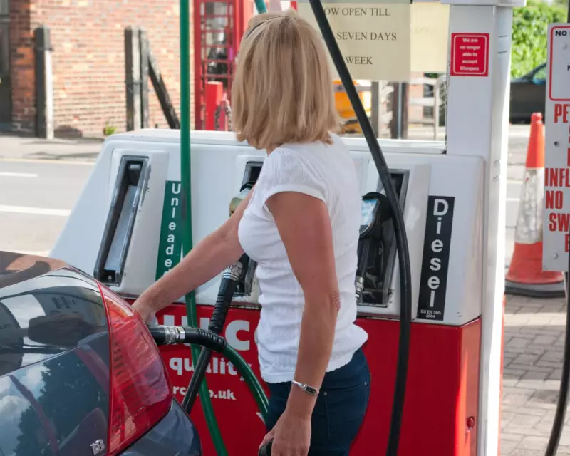 UK Inflation Dips in June as Summer Sales Slash Clothing Prices – Official Data Reveals