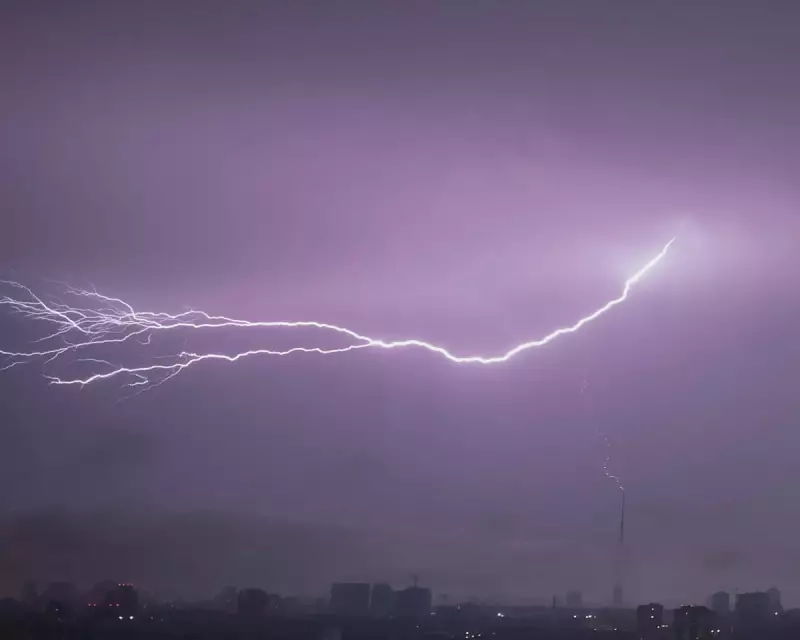 US Shatters Lightning Record with 515-Mile Megaflash – The Science Behind the Spectacle