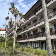 Abandoned Hotel Beds Transformed into Nutritious Meals for Vulnerable Families
