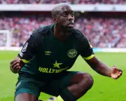 Brentford's Yoane Wissa Pushes for Newcastle Move Amid Transfer Rumours