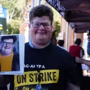 Can You Recognise This Ordinary-Looking Man? Thousands Claim They Do!