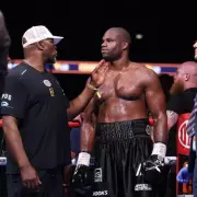 Daniel Dubois vs Oleksandr Usyk: Heavyweight Showdown Ends in Controversy – What Really Happened?