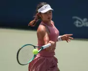 Emma Raducanu Triumphs Over Maria Sakkari and Scorching Heat to Reach Washington Open Semifinals