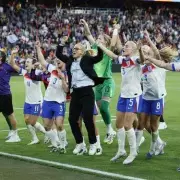 Emma Raducanu's Generous Gesture: How She Donated Her Wimbledon Winnings to the England Lionesses