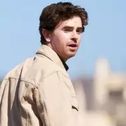 Freddie Highmore Teases Thrilling Finale of 'The Good Doctor' in Exclusive Interview