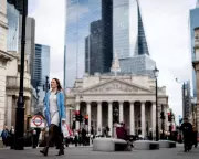 FTSE 100 Soars Past 9,000 Points: A Historic Milestone for UK Markets