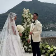 Groom's Heartbreaking 7-Word Tribute to Late Bride Leaves Wedding Guests in Tears