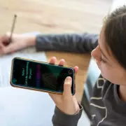 Is This the Real Voice of Siri? Internet Sleuths Think They've Cracked Apple's Mystery