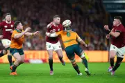 Lions Dominate Australia in Thrilling Brisbane Clash – Curry Shines in Stellar Performance