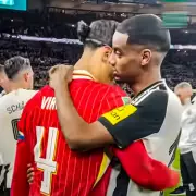 Liverpool Captain Virgil van Dijk Drops Major Transfer Hint Amid Alexander Isak Rumours