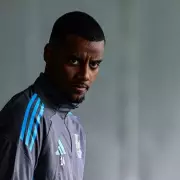 Liverpool Eye Alexander Isak as Newcastle Face Financial Pressure