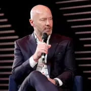 Man Utd and Arsenal Battle for Benjamin Sesko as Shearer Warns of Premier League Challenge