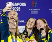 Mollie O'Callaghan Matches Ian Thorpe's Legendary Record with 11th World Championship Gold