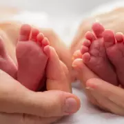 Mum Stunned After Giving Birth to Twins Who Don't Share the Same Birthday – A Rare Medical Phenomenon