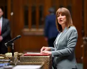Rachel Reeves Urged to Close National Insurance Loophole Exploited by Law Firms