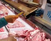 RBA Calls for Ban on Debit and Credit Card Surcharges to Protect Consumers