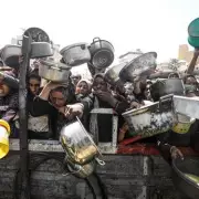 Sadiq Khan Urges Keir Starmer to Back Rent Controls Amid London Housing Crisis