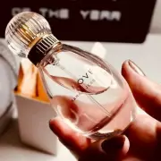 Sarah Jessica Parker's Bags Drop to Just £35 in Stunning M&S Sale – Don't Miss Out!