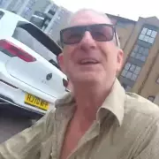 Shocking Footage: Bill Legend, T.Rex Drummer, Collapses On Stage During Performance