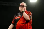 Stephen Bunting Stuns Crowd with Nine-Dart Finish at Betfred World Matchplay