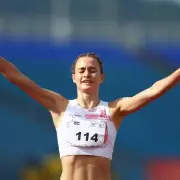 Teen Sensation Phoebe Gill Smashes 800m Record with Stunning Run at Belfast Irish Milers Meet