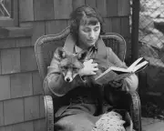 The Great Fox Hunt: A 1925 Tale of Rufus the Escaped Pet Fox