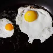 The Secret Ingredient Swap That Makes Fried Eggs Even Better – You Won't Believe What It Is!