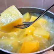 The Secret to Perfectly Crispy and Tasty Roast Potatoes Revealed